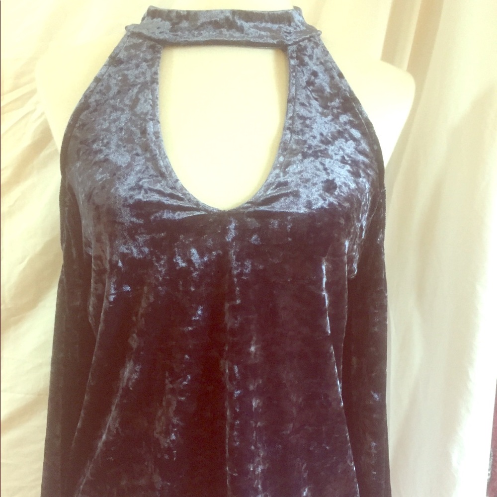 NWOT American Eagle Cold Shoulder w/Bell Sleeves